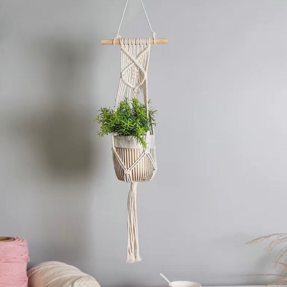 NWT Macrame Hanging Planter - Picture 2 of 3